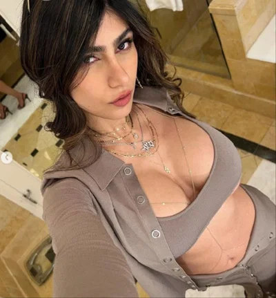 "Landlady with OnlyFans" REMAKE with Sarah