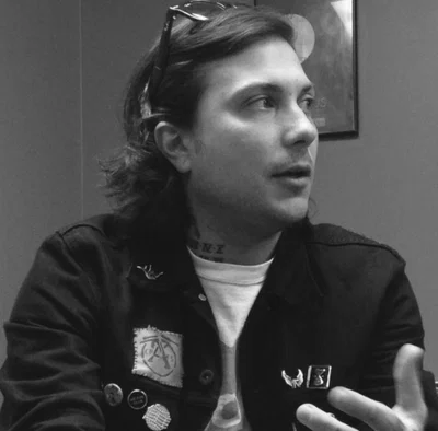⤷  ゙FRANK IERO ˎˊ˗
