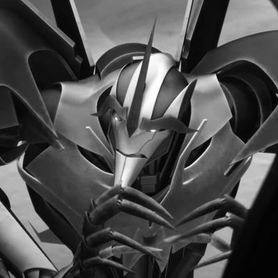 TFP Starscream - MLM