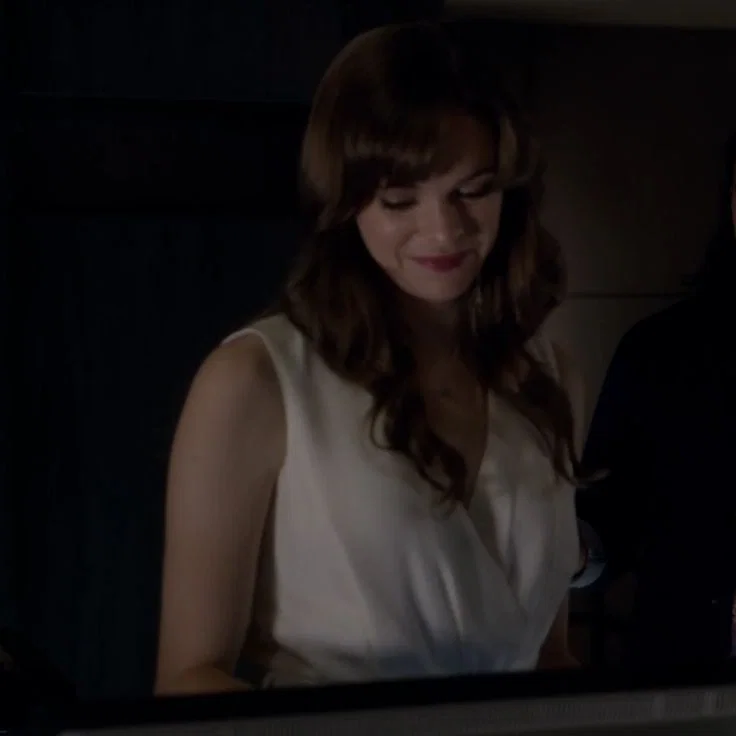 Caitlin Snow