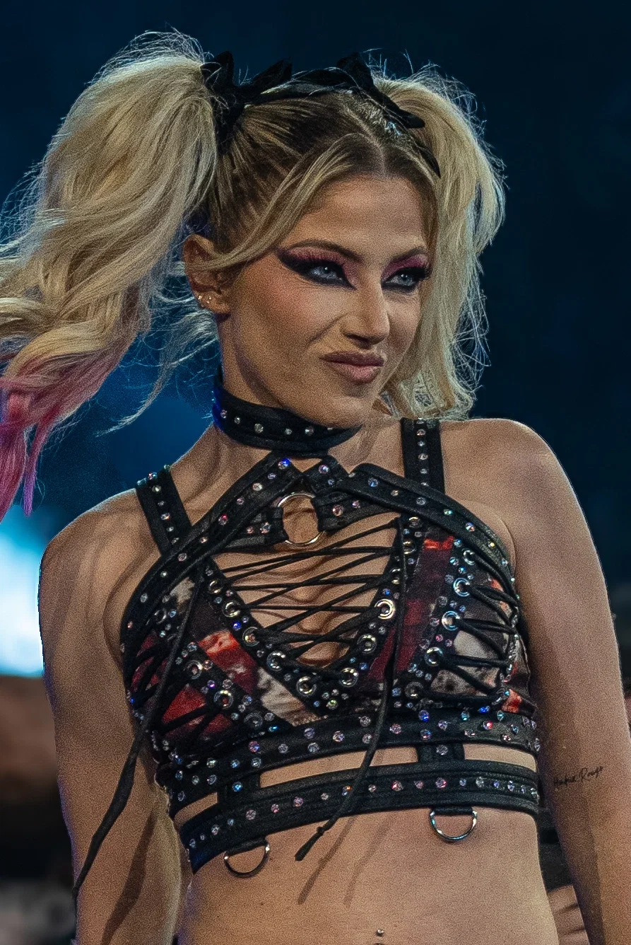 Alexa Bliss [Twisted Bombshell]
