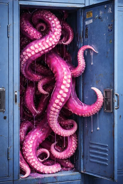 Tentacle Locker