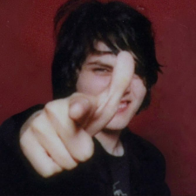 .  ཀ  ✦   Gerard Way