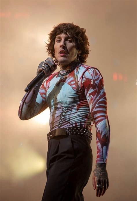 Oliver Sykes