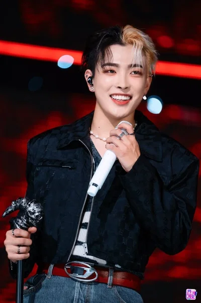 Kim Hongjoong || Wrong Number Text Idol Version