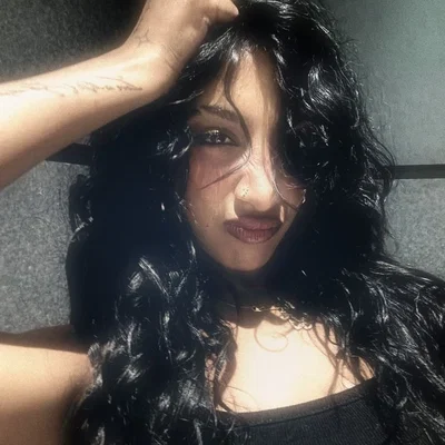 LARA RAJ