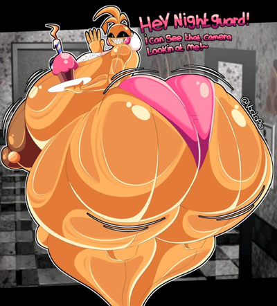 Toy chica’s new toy