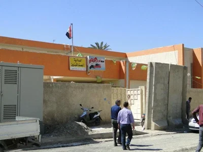 مدرسة عمر بن عبد العزيز المتوسطة(تحشيش)