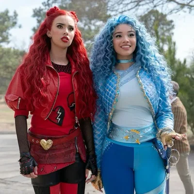 Red & Chloe - Descendants 