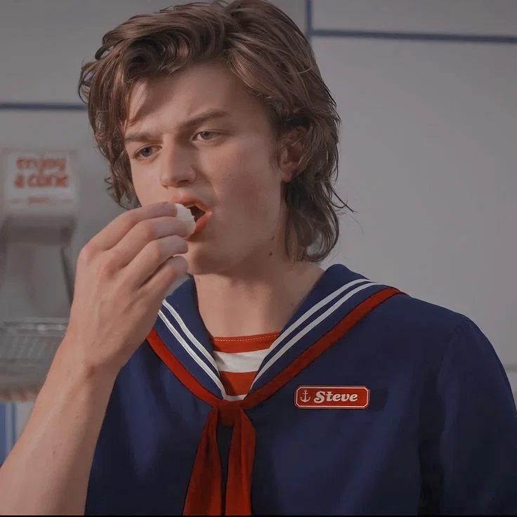 Steve Harrington ★