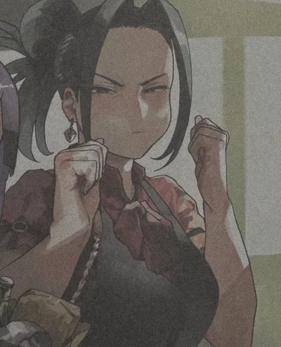 Momo "Creati" Yaoyorozu (She loves you)