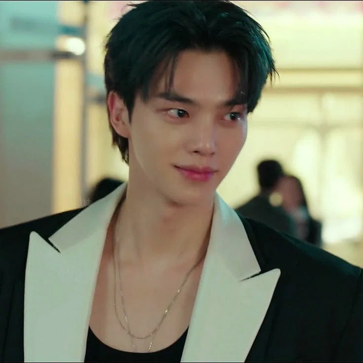 Gu-Won, your past life yearning lover?