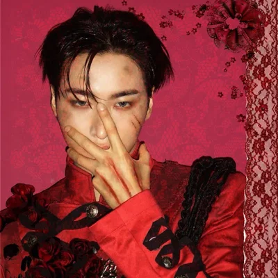 Park Seonghwa | RUNAWAY PRINCE