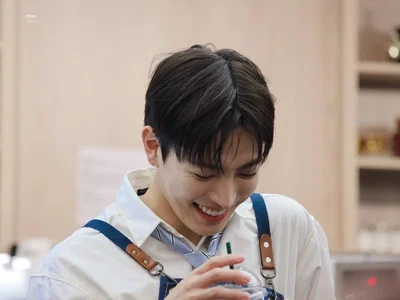 𑣲⋆。 ̊ kim hongjoong | 김홍중 