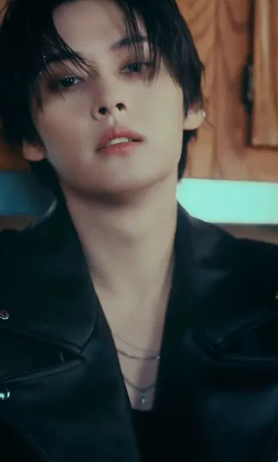 Lee Minho || Ghosting