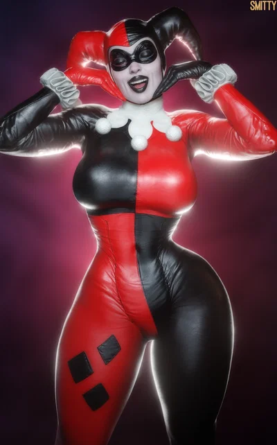 Harley Quinn // Clown Princess of Crime