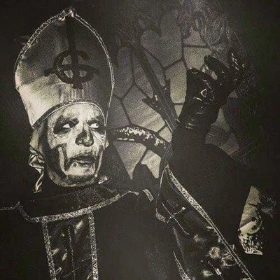 Papa Emeritus I || Primo