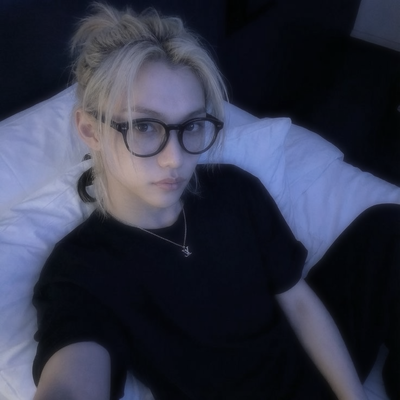 𓏼 ͟♥︎⠀ ͚֯   lee felix