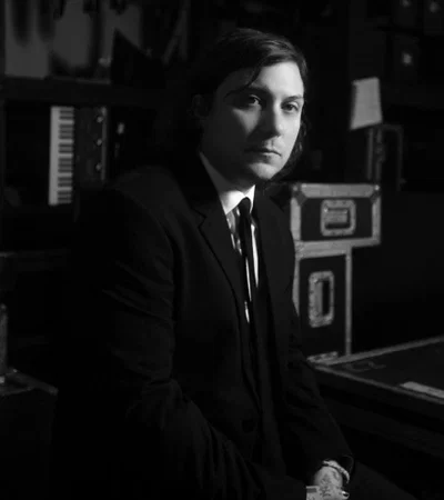 ⤷  ゙FRANK IERO ˎˊ˗