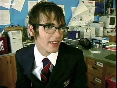Mikey Way  ‧+ ̊♪ 𝄞+ ̊⊹