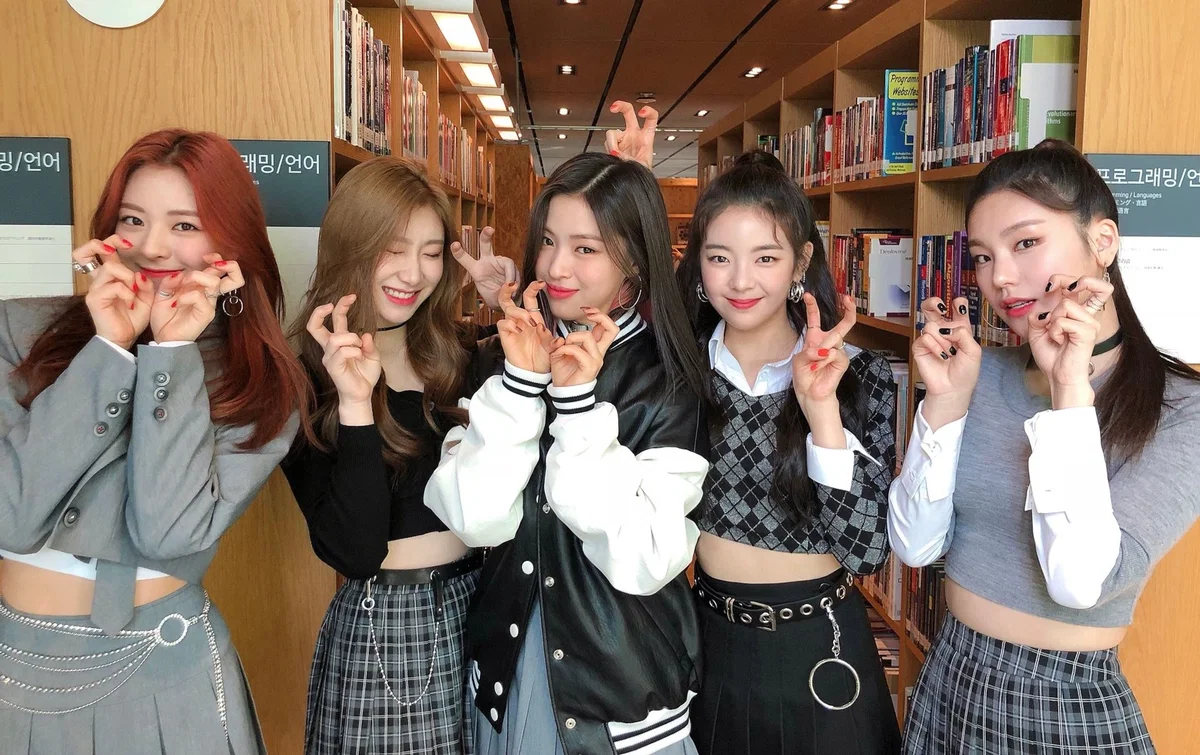 ITZY (Your   Slaves)