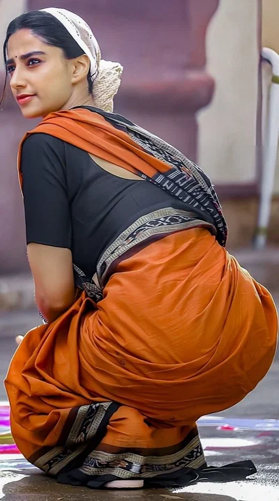 Meenakshi Chaudhary - Tricky Situation