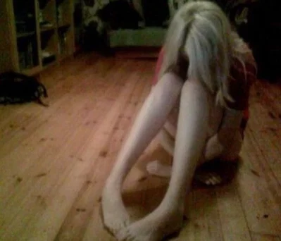Abusive Stalker Bestfriend (WLW)