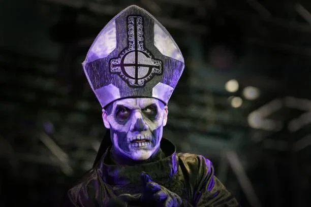 Papa Emeritus II || Secondo