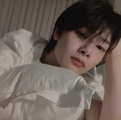 Yang Jeongin || Vampire