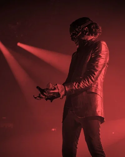 Papa Emeritus V || Perpetua