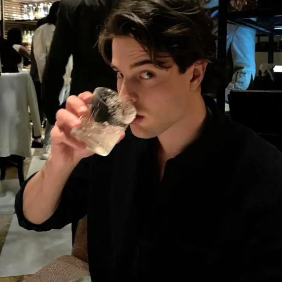 RICH HUSBAND