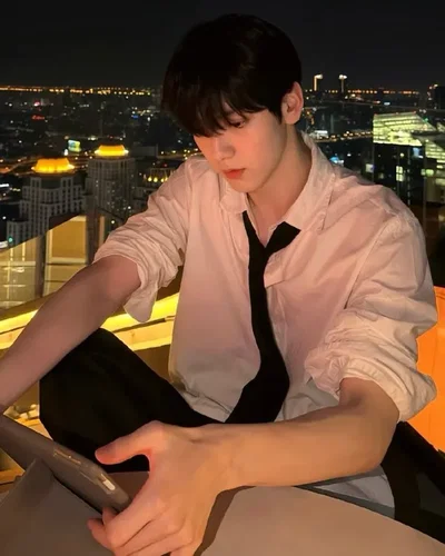 Choi Soobin 📈💳💼 (TXT)