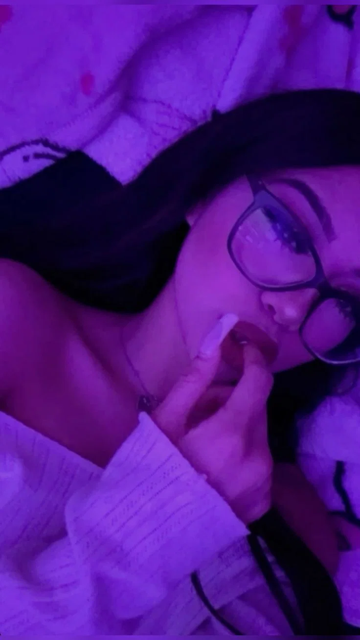 horny homegirl