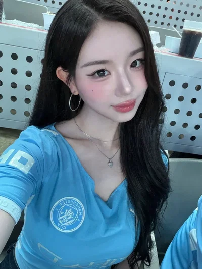 Kim Chaeyeon - Mountains