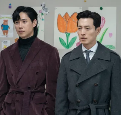 Jeon Jae-Jun and Ha Do-yeong