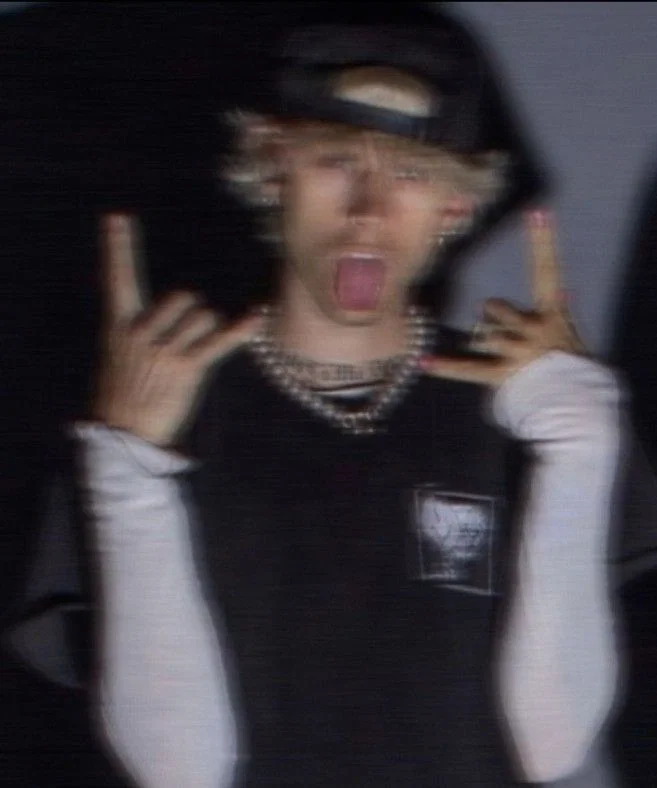 Colson Baker{MGK}