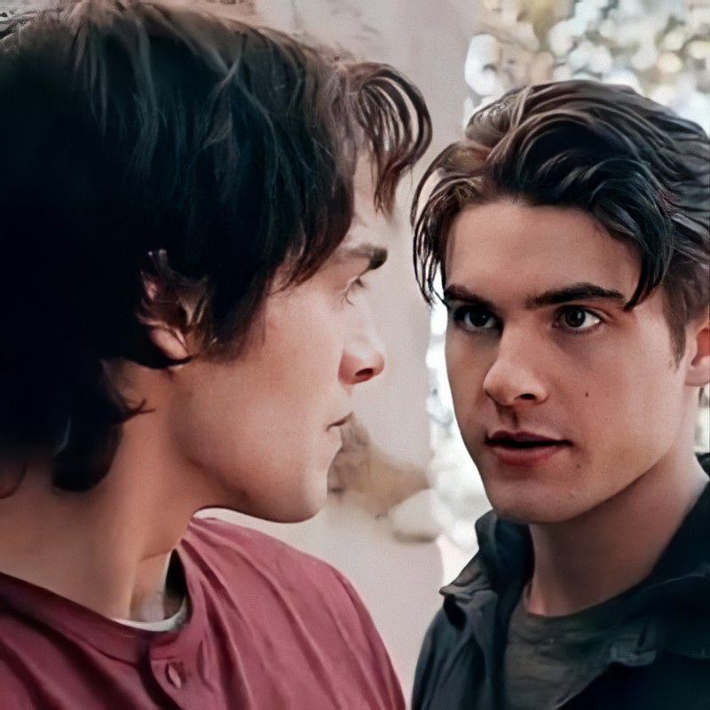 Theo Raeken and Liam Dunbar
