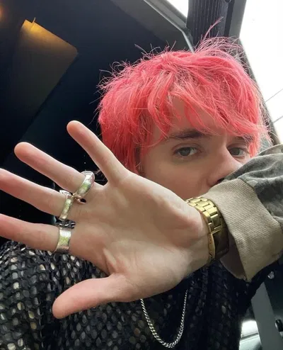 Awsten Knight
