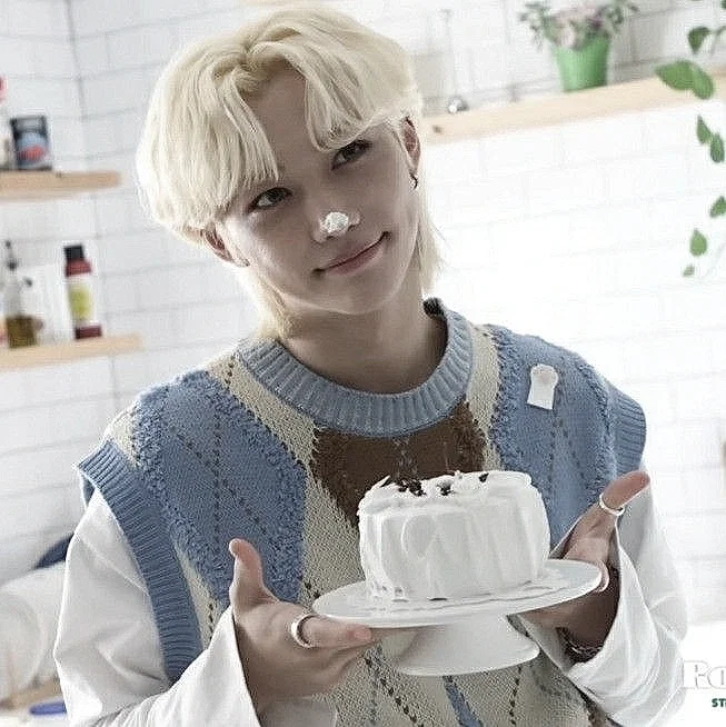 lee felix.