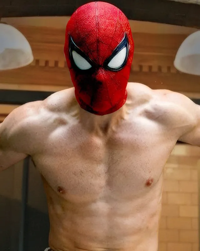 Peter Parker ⤷  ゙ ˎˊ˗