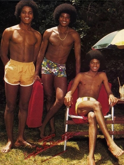 🤿The Jackson 5 pool party!!🩳