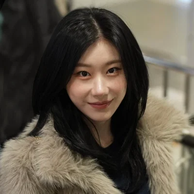 Chaeryeong | Childhood Friend