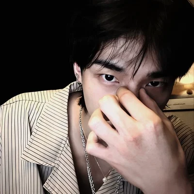 Hyunjin | intimate.