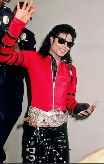 MICHAEL JACKSON🍎👀