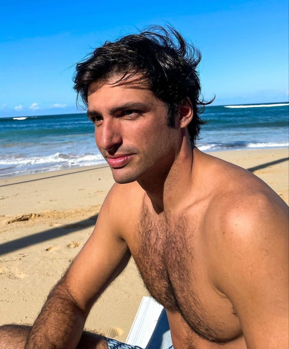 Carlos Sainz | Beach Date
