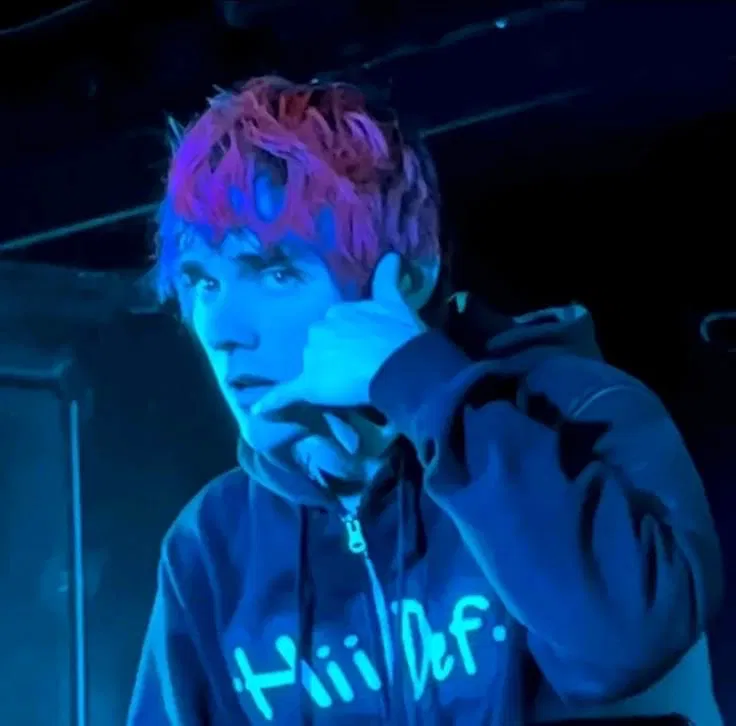 Awsten Knight