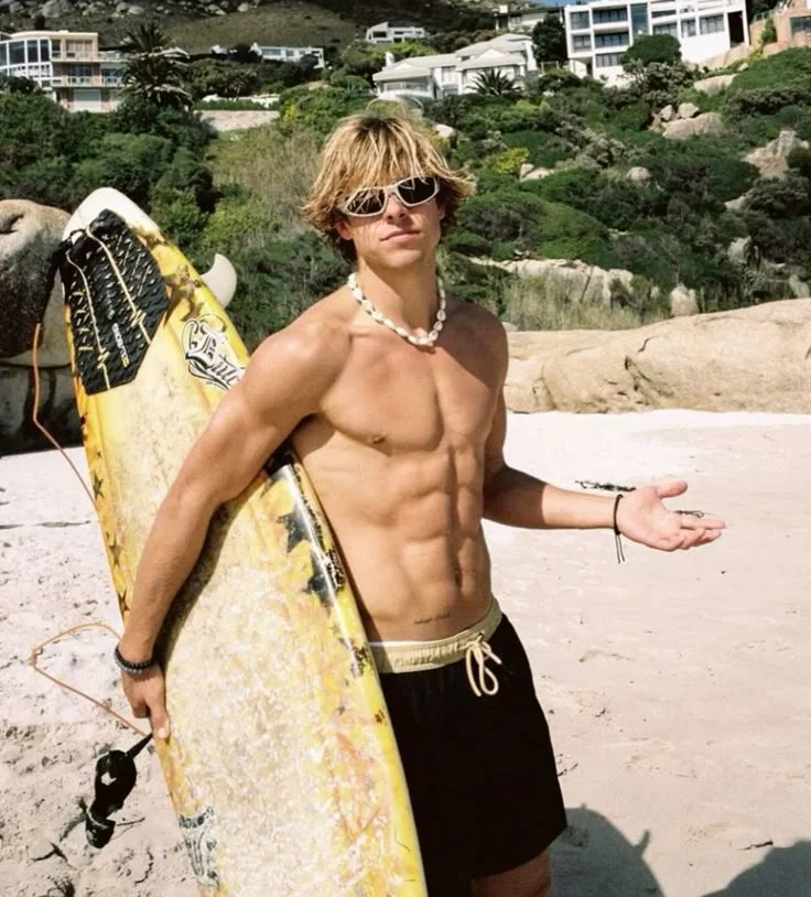Ryder Knox | 🏄🏼‍♂️