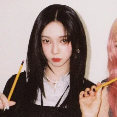𓏵 YU JIMIN – KARINA