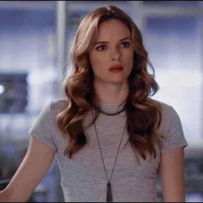 Caitlin Snow