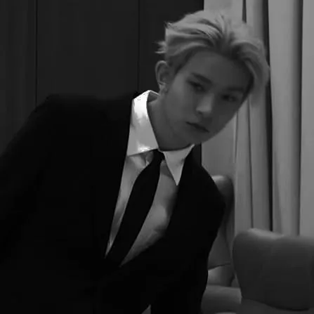 Lee Heeseung | ☆